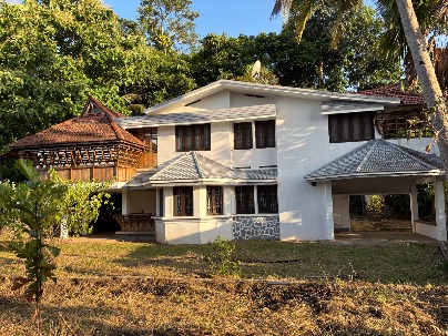 Bungalow photo 1
