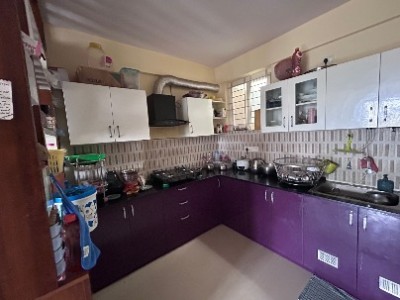 2 BHK Flat photo 3