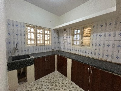2 BHK Flat photo 2