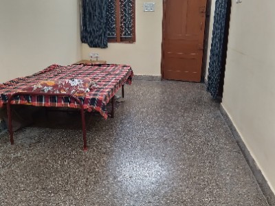 2 BHK Flat photo 2
