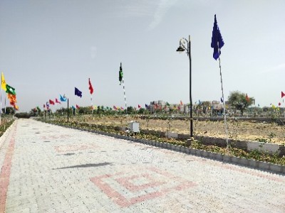 Land photo 2