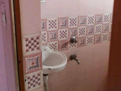2 BHK Flat photo 2