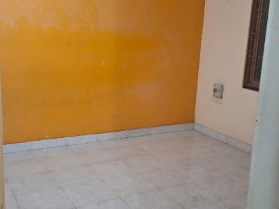 2 BHK Flat photo 2
