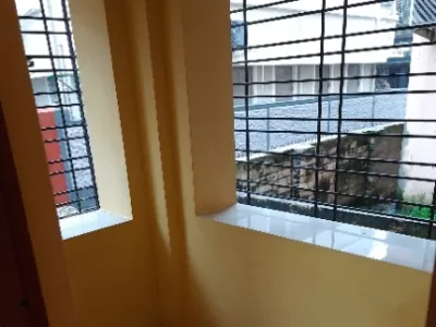 2 BHK Flat photo 3
