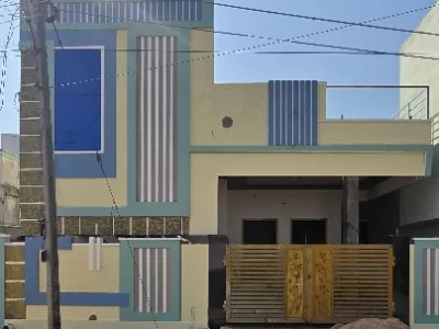 2 BHK Flat photo 2