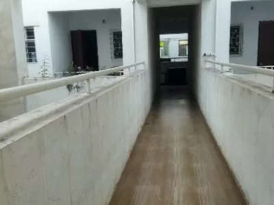 1 BHK Flat photo 3