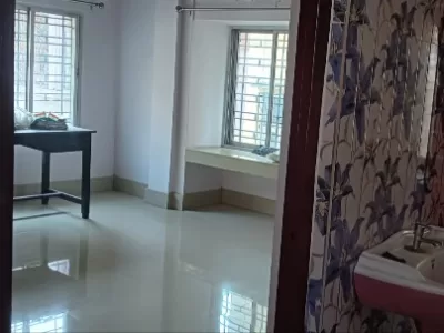 3 BHK Flat photo 3