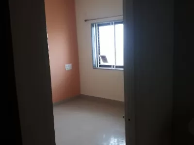 2 BHK Flat photo 3