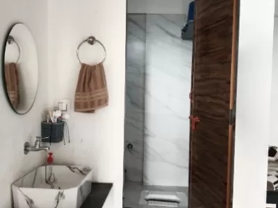 2 BHK Flat photo 2
