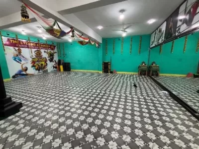 Shop photo 3